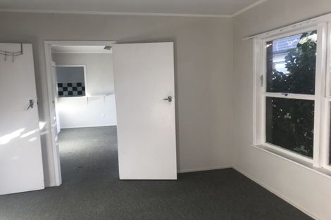 Photo of property in 3/328 Lake Road, Hauraki, Auckland, 0622