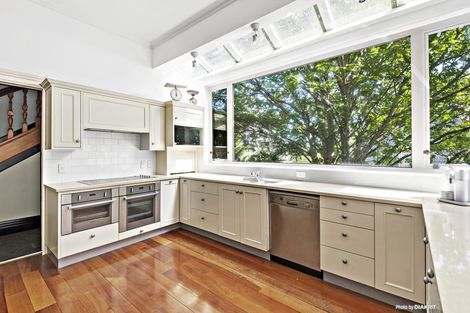 Photo of property in 47 Rawhiti Terrace, Kelburn, Wellington, 6012