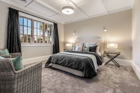 Photo of property in 5 Keystone Avenue, Mount Roskill, Auckland, 1041