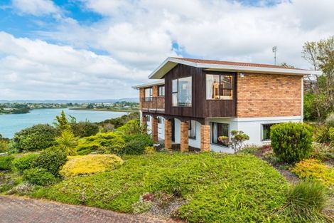 Photo of property in 19 Renoir Street, West Harbour, Auckland, 0618