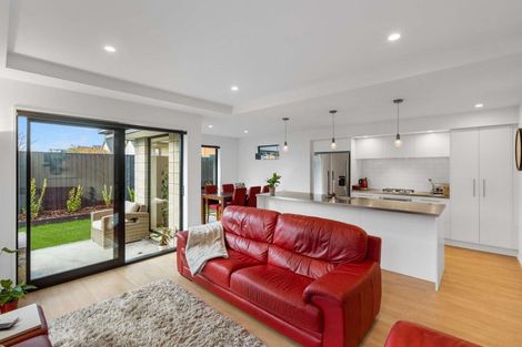 Photo of property in 19 Bamber Crescent, Halswell, Christchurch, 8025