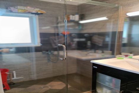 Photo of property in 1/63 Chartwell Avenue, Glenfield, Auckland, 0629