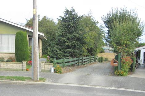 Photo of property in 20 Burn Street, Holmes Hill, Oamaru, 9401