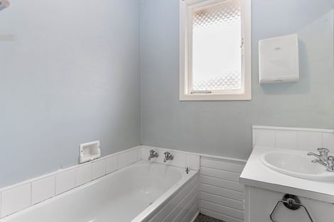 Photo of property in 21 Te Anau Place, Glenview, Hamilton, 3206