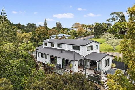 Photo of property in 6b Pounamu Avenue, Greenhithe, Auckland, 0632