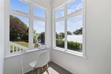 Photo of property in 61 Moncks Spur Road, Redcliffs, Christchurch, 8081