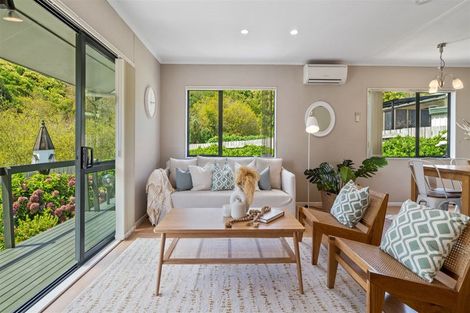 Photo of property in 90 Esmeralda Street, Welcome Bay, Tauranga, 3112