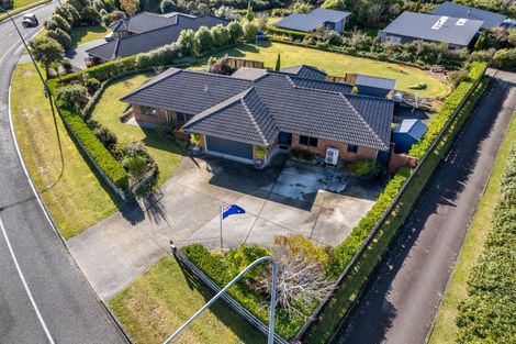Photo of property in 76 Kirton Drive, Riverstone Terraces, Upper Hutt, 5018