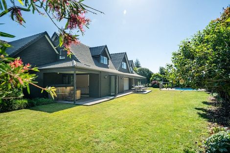 Photo of property in 5 Lavinia Grove, Waikanae Beach, Waikanae, 5036