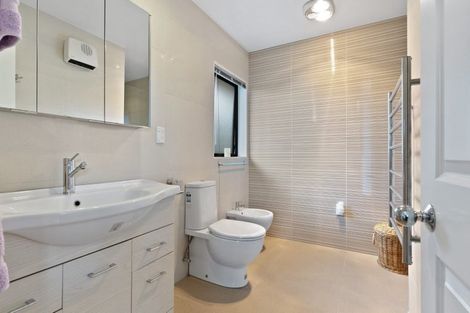 Photo of property in 9 Mohill Place, East Tamaki Heights, Auckland, 2016