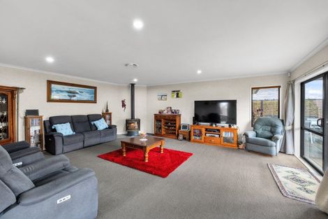 Photo of property in 11 Frame Place, Owhata, Rotorua, 3010