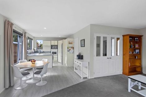 Photo of property in 40a Sawyers Arms Road, Northcote, Christchurch, 8052