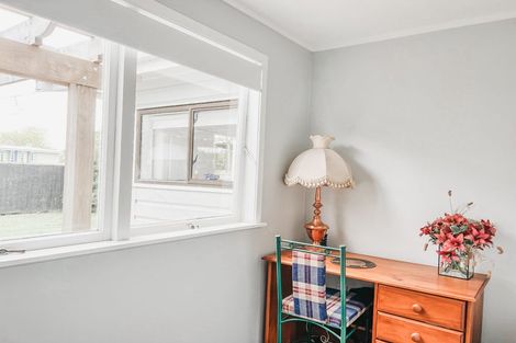 Photo of property in 84 Millbrook Road, Henderson, Auckland, 0612