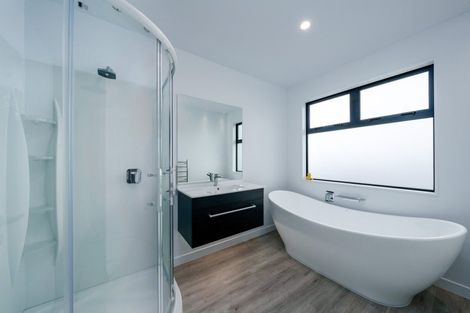 Photo of property in 54 Sherwin Avenue, Albert Town, Wanaka, 9305