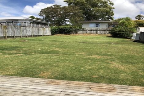 Photo of property in 17 Vandeleur Avenue, Birkdale, Auckland, 0626