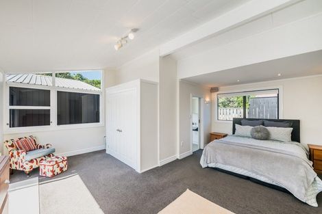 Photo of property in 83 Martin Road, Paraparaumu Beach, Paraparaumu, 5032