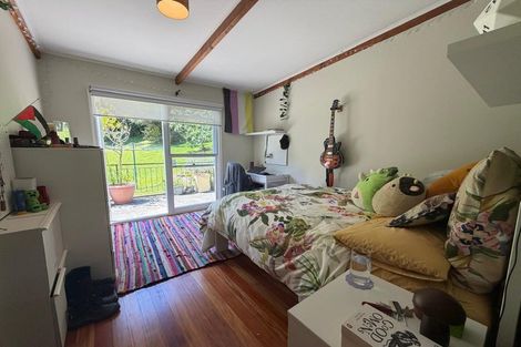 Photo of property in 274 Scenic Drive, Titirangi, Auckland, 0604