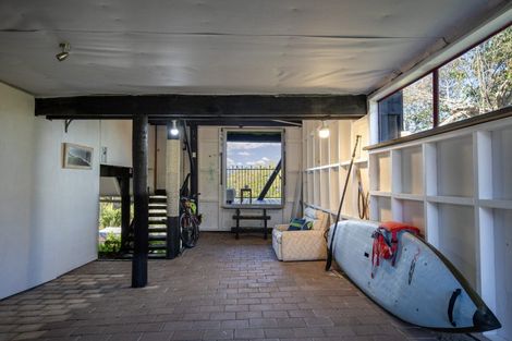 Photo of property in 1 Bay View Road, Raglan, 3225