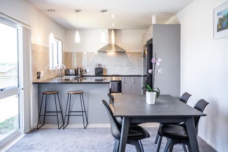 Photo of property in 16 John Broad Place, Flat Bush, Auckland, 2019