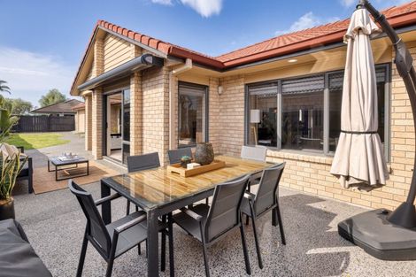 Photo of property in 33 Saint Heliers Place, Papamoa Beach, Papamoa, 3118