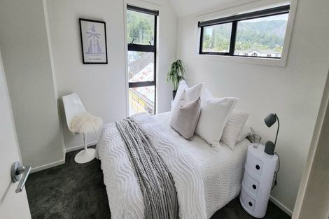 Photo of property in 9/240 Stokes Valley Road, Stokes Valley, Lower Hutt, 5019