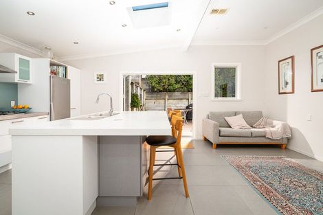 Photo of property in 235 Cockayne Road, Ngaio, Wellington, 6035