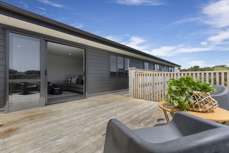 Photo of property in 60 Cyrus Street, Whalers Gate, New Plymouth, 4310