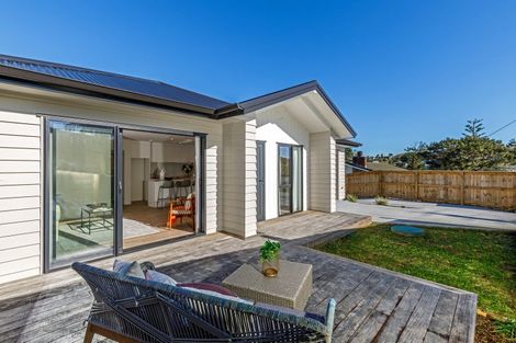 Photo of property in 36a Saffron Street, Birkdale, Auckland, 0626