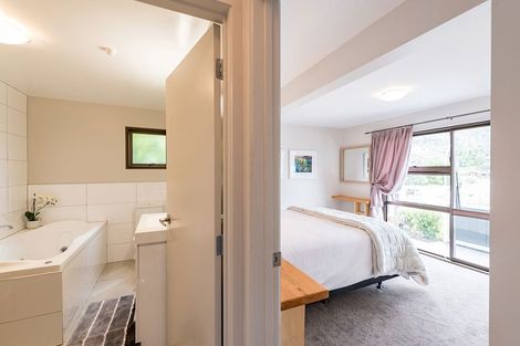 Photo of property in 30 School Road, Paihia, 0200