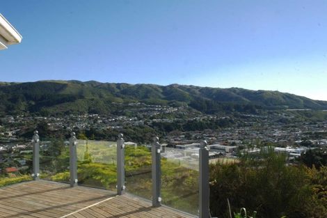 Photo of property in 94 Woodman Drive, Tawa, Wellington, 5028