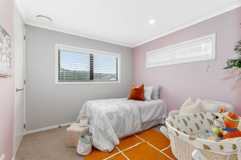 Photo of property in 11 Te Hoiere Street, Aotea, Porirua, 5024