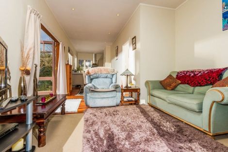 Photo of property in 72 Carlisle Road, Browns Bay, Auckland, 0632