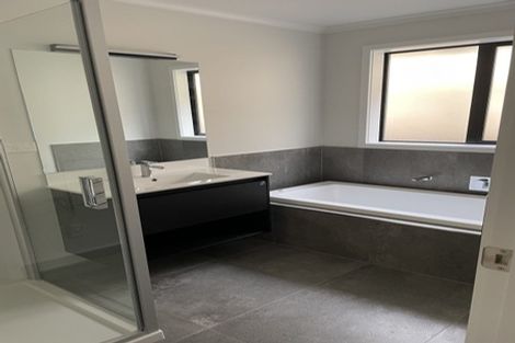 Photo of property in 77 Murray Ward Drive, Te Kauwhata, 3710