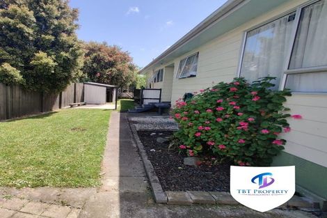 Photo of property in 18 Lipton Grove, Opaheke, Papakura, 2113