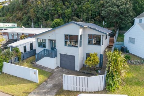 Photo of property in 33 Old Coach Road, Johnsonville, Wellington, 6037