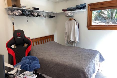 Photo of property in 9 Tawini Road, Titirangi, Auckland, 0604