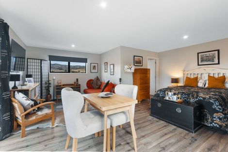 Photo of property in 3 Prospect Lane, Bannockburn, Cromwell, 9384