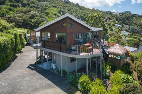 Photo of property in 9a Puriri Place, Whitianga, 3510
