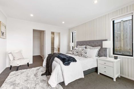 Photo of property in 2 Glennron Lane, Waiuku, 2123