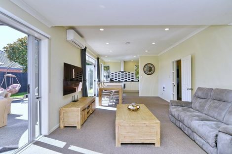 Photo of property in 3 Puhara Avenue, Parklands, Christchurch, 8083
