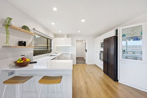 Photo of property in 1/14 Kells Place, Botany Downs, Auckland, 2010
