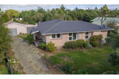 Photo of property in 27 Hororata Road, Hororata, Darfield, 7572