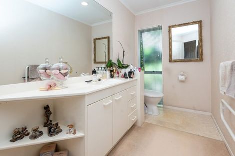 Photo of property in 7 Pajaro Place, Golflands, Auckland, 2013