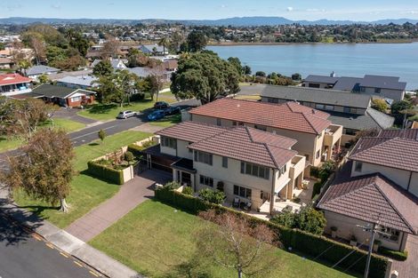 Photo of property in 19 Edgecumbe Road, Tauranga, 3110