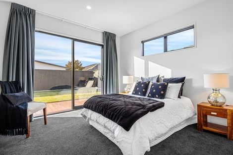 Photo of property in 48 Aroha Street, Pegasus, 7612