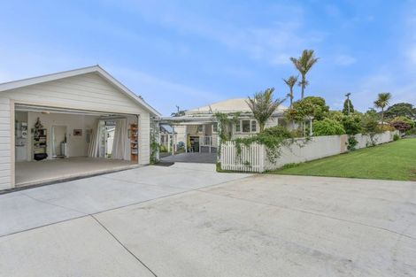 Photo of property in 17 Beresford Street, Russell, 0202