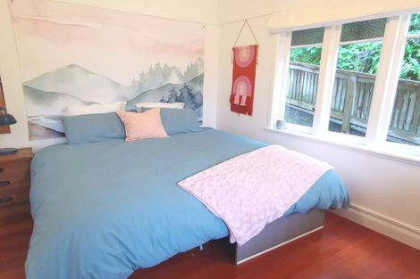 Photo of property in 100 Farnham Street, Mornington, Wellington, 6021