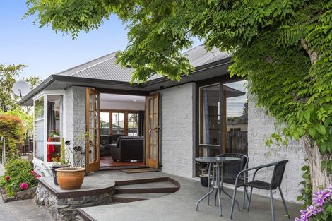 Photo of property in 46 Appleby Crescent, Burnside, Christchurch, 8053