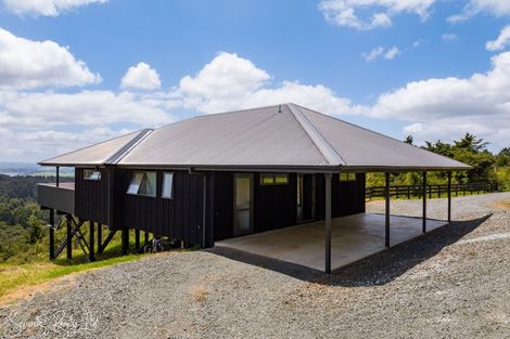 Photo of property in 827 Tinopai Road, Tinopai, Matakohe, 0593