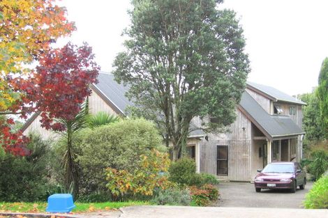 Photo of property in 9 Maori Hut Road, Red Beach, 0932